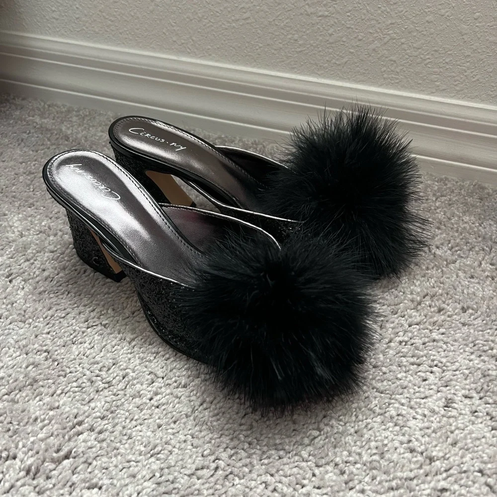 EUC Sam Edelman Black Pom-Pom Sequin Heels - Picture 4 of 10